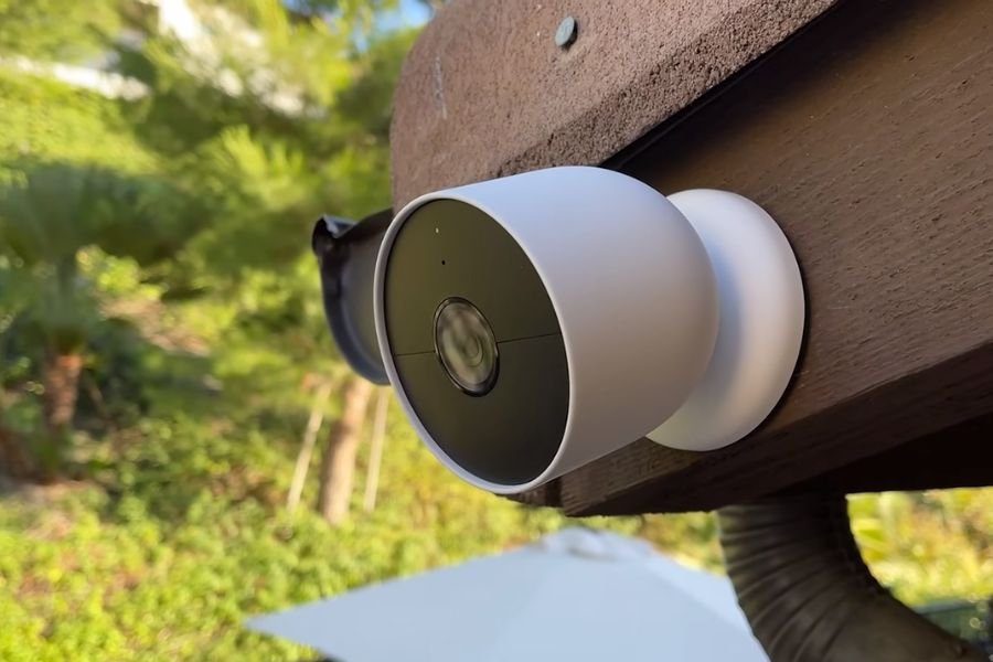 Read more about the article Google Nest Cam Battery Review 2024